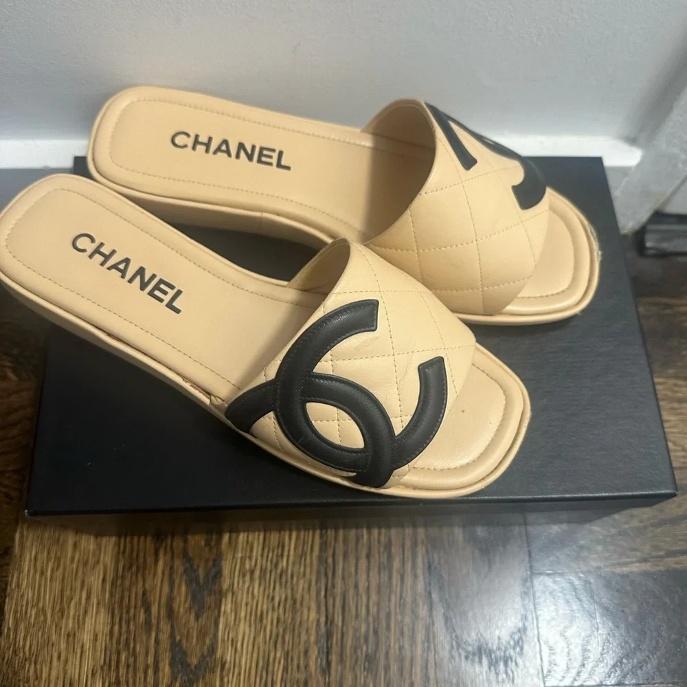 Chanel Cambon Beige Quilted Slides with Black Interlocking CC in Black - Picture 2 of 10